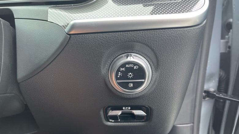 Mercedes-Benz C-Class C300d AMG Line Premium 4dr 9G-Tronic Diesel Saloon